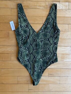 Aritzia Babaton Snake-Print Bodysuit